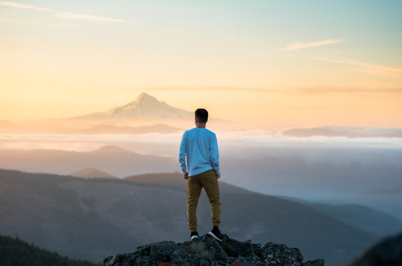 "Geen van mijn artsen stelde ooit de vraag of er iets anders aan de hand kon zijn." — Michelle Zacchigna, eerste detransitie-rechtszaak in Canada